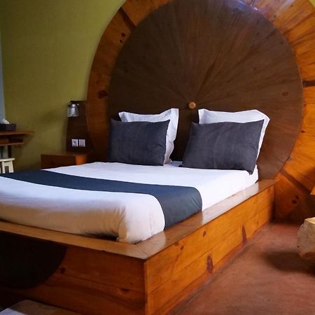 Souimanga-Hotel Antsirabe Exteriör bild
