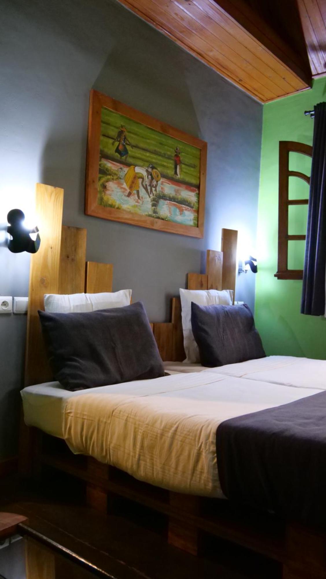 Souimanga-Hotel Antsirabe Exteriör bild