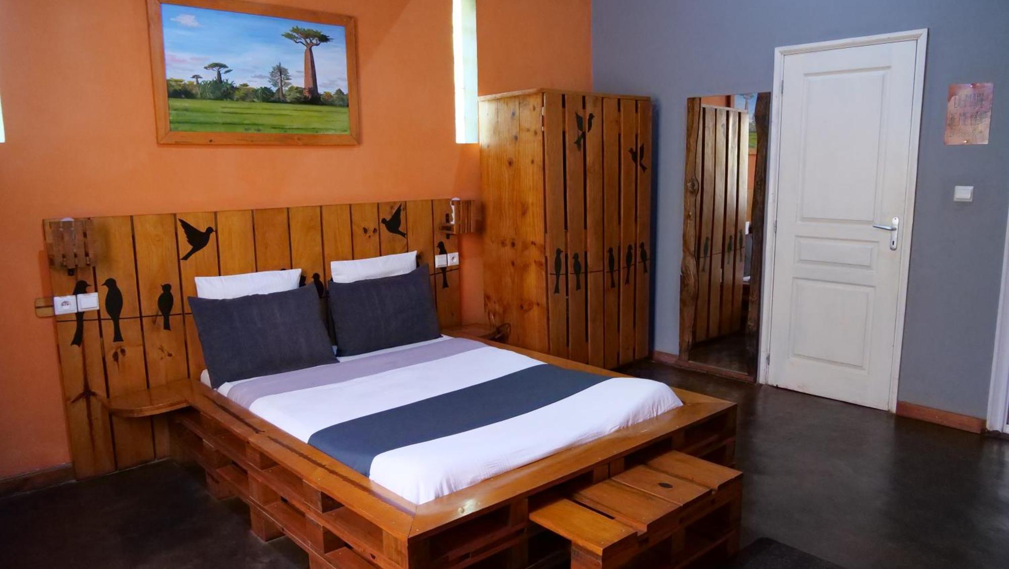 Souimanga-Hotel Antsirabe Exteriör bild