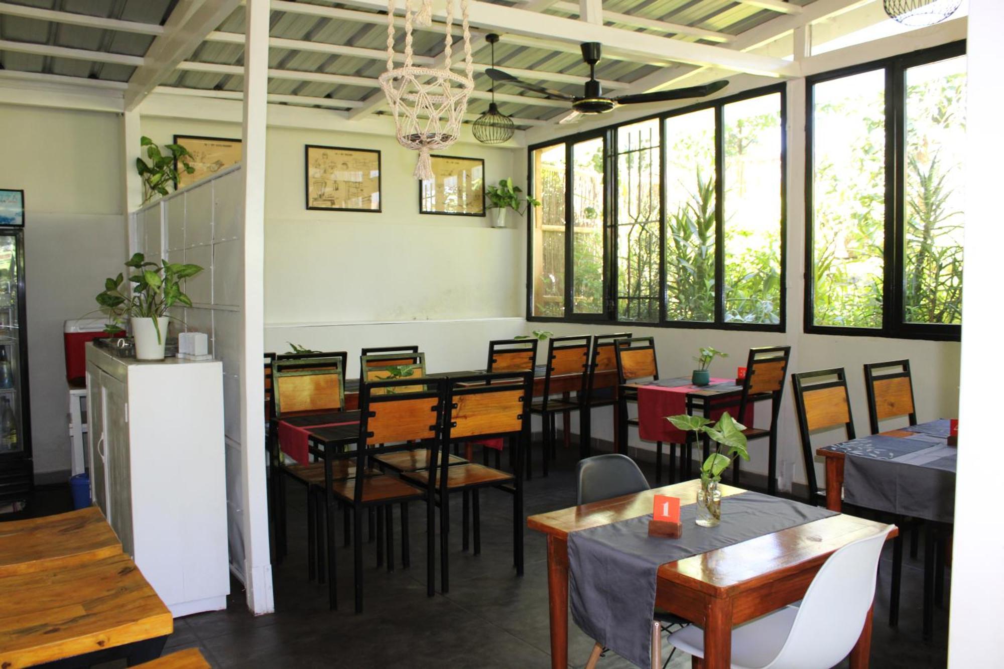 Souimanga-Hotel Antsirabe Exteriör bild
